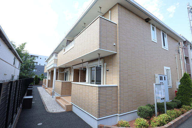 建物外観　日当たり通風良好　事務所可　宅配ボックス前回募集参考写真