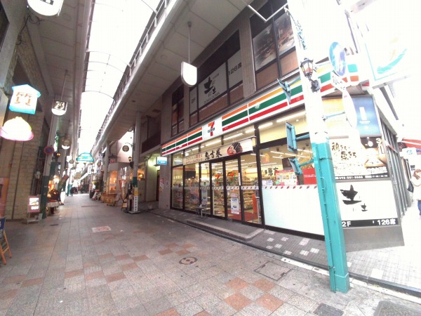 コンビニ　セブンイレブン小倉魚町2丁目店（コンビニ）まで78m