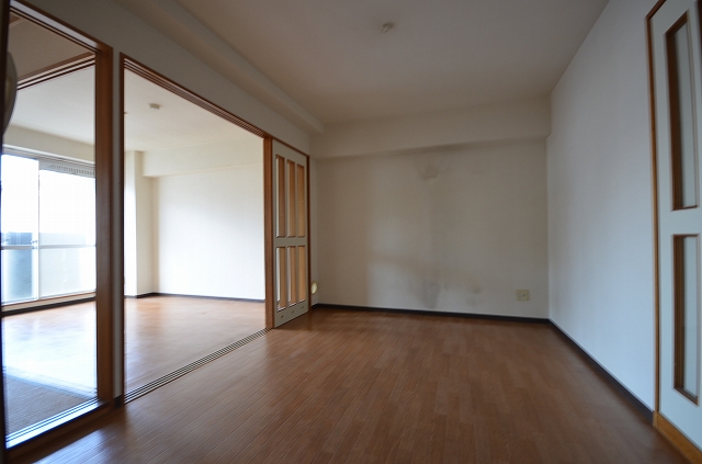 居室・リビング　写真は別号室のものです。