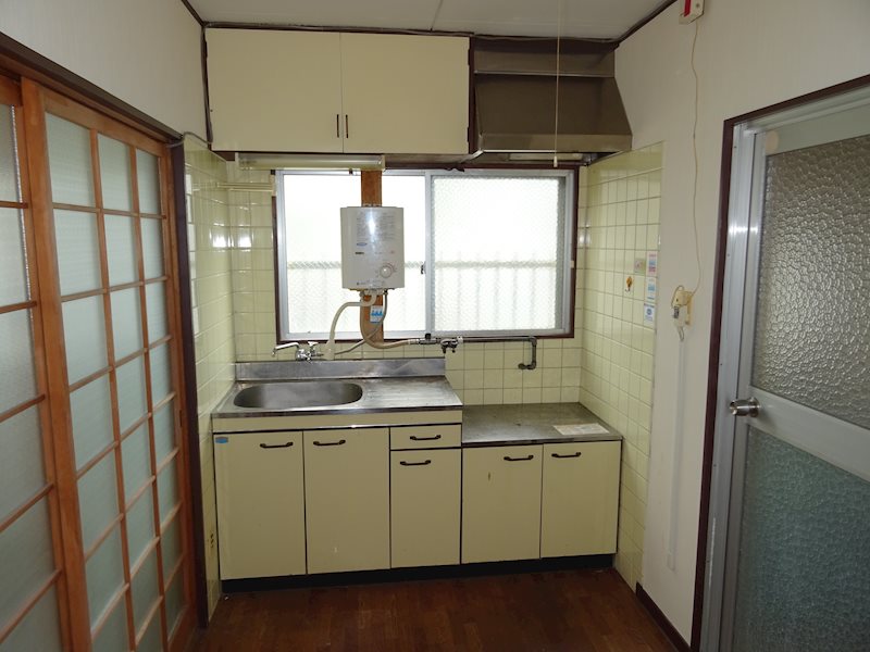 キッチン　窓付き明るいキッチン♪