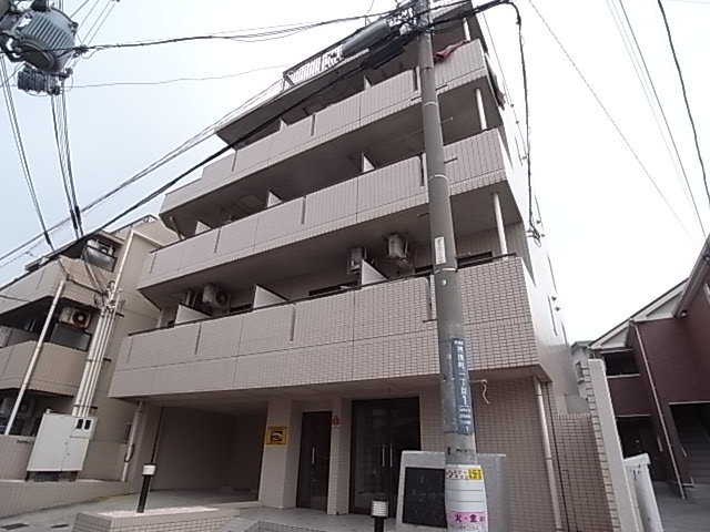 神戸市須磨区神撫町のマンションの建物外観
