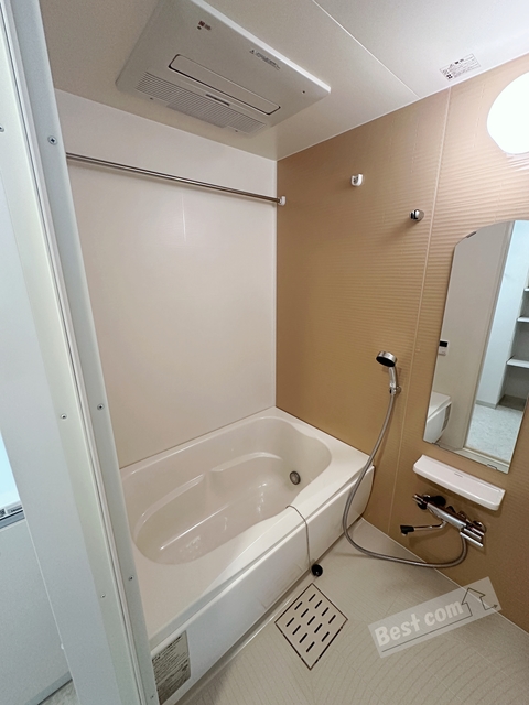 バス・シャワールーム　追い焚き付で寒い日も温まります♪