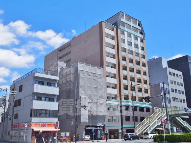 京都市下京区塩竈町のマンションの建物外観