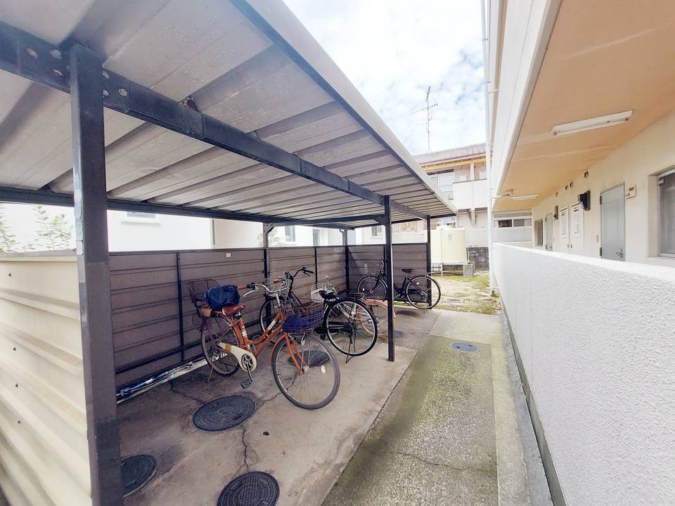 駐車場　駐輪場