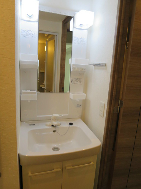 洗面設備　使いやすい洗面所です