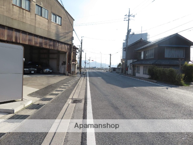 その他　前面道路（その他）まで0m