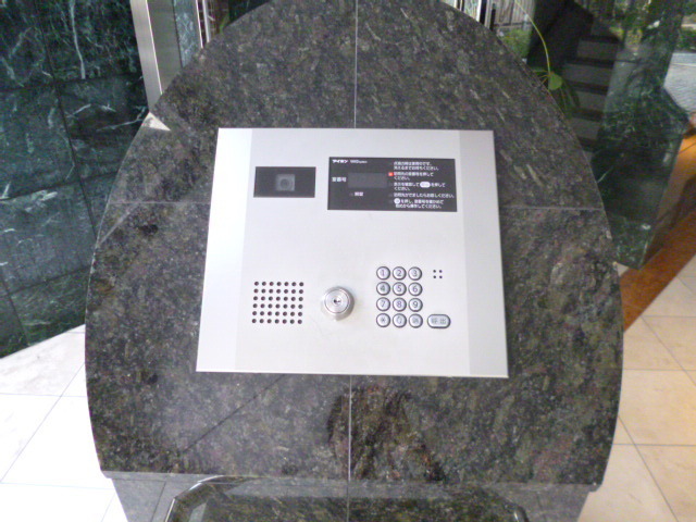 その他設備　オートロック完備と安心。