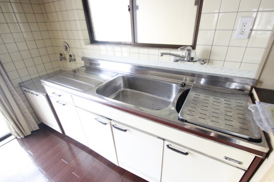 キッチン　※別号室の写真です