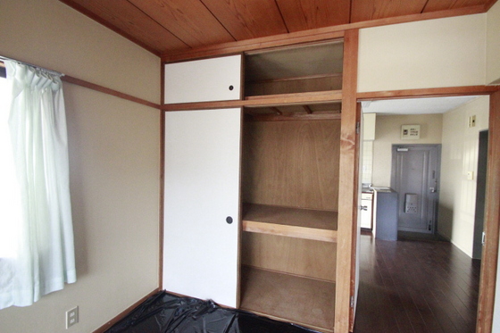 収納　※別号室の写真です