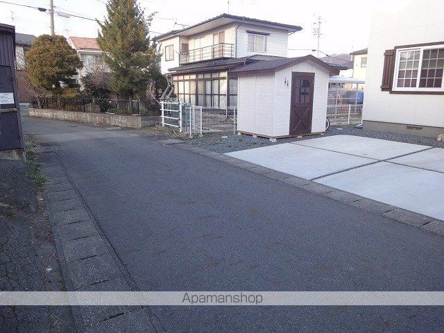 その他　周辺道路（その他）まで0m