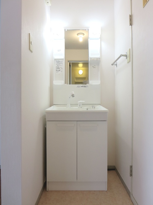 洗面設備　嬉しいシャワードレッサ♪