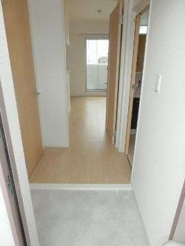 クリント　玄関　玄関