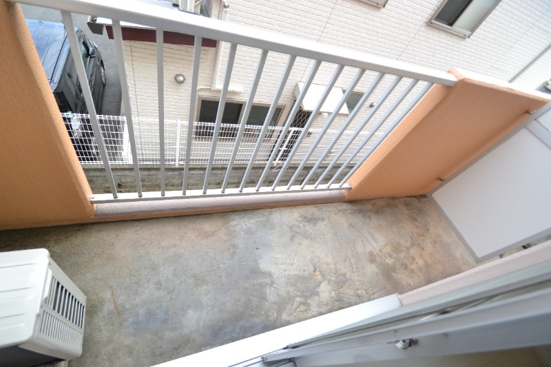 バルコニー　日当たり良し