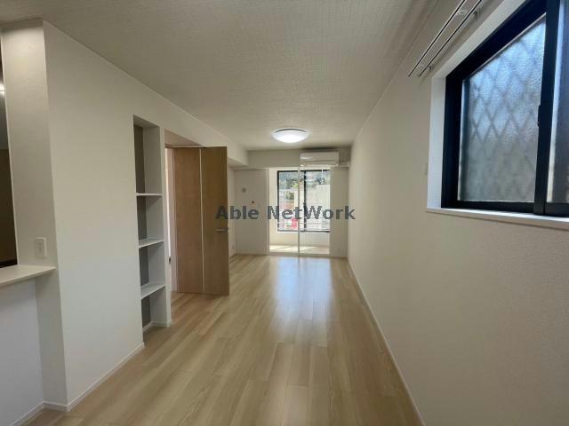 居室・リビング　同型モデル参考写真