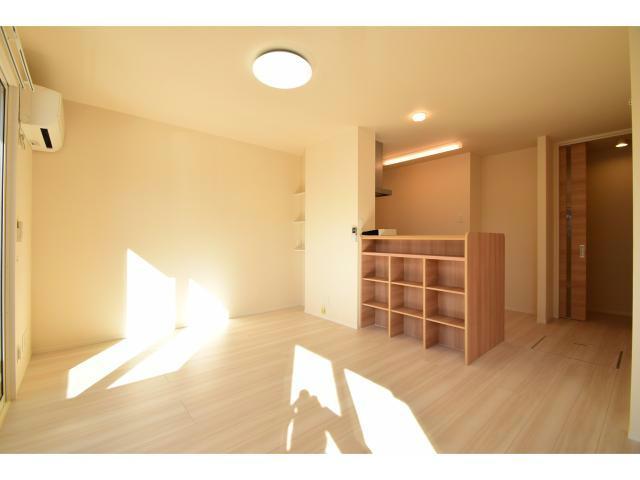 居室・リビング　他号室の写真になります。