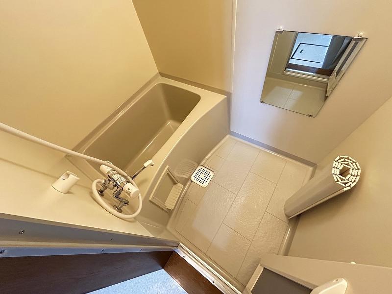 バス・シャワールーム　浴室