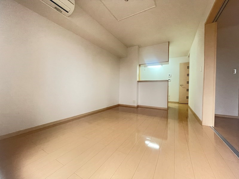 居室・リビング　当物件の参考写真です。(同建物の部屋)