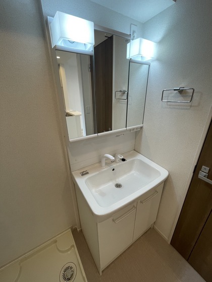 洗面設備　※別部屋の写真です