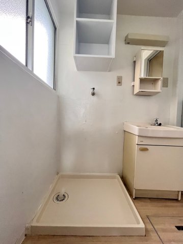 洗面設備　別号室の画像です。ご参考下さい