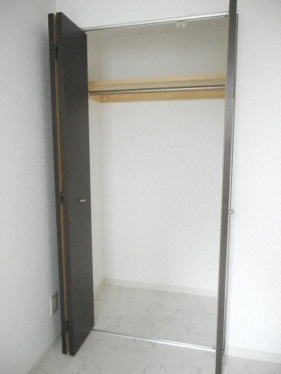 収納　奥行きのあるクローゼット付きです！