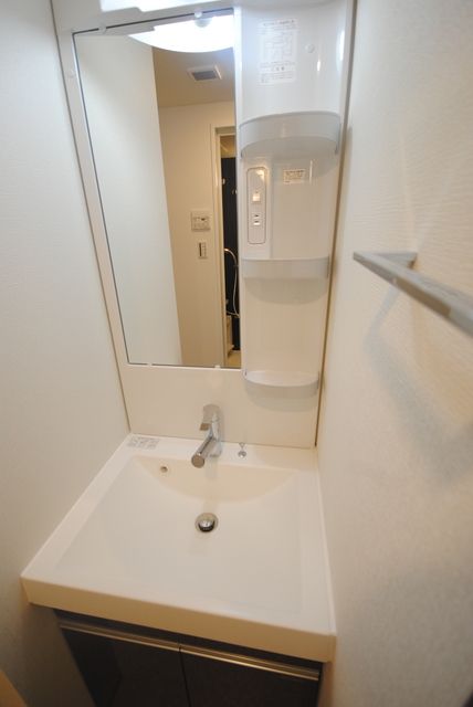 洗面設備　弊社は都内全域の物件をご紹介可能です！