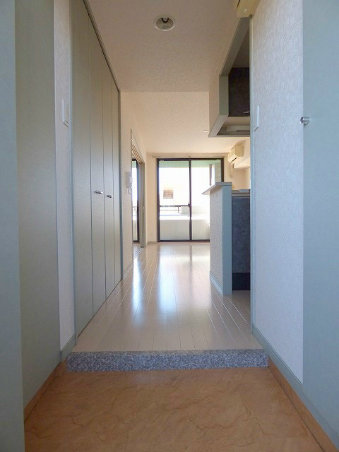 玄関　※写真と異なる場合は現状優先。