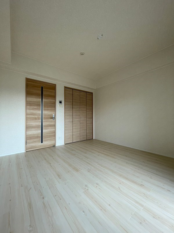 居室・リビング　※別号室参考写真