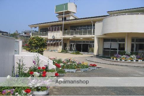 小学校　奈良市立伏見南小学校（小学校）まで766m