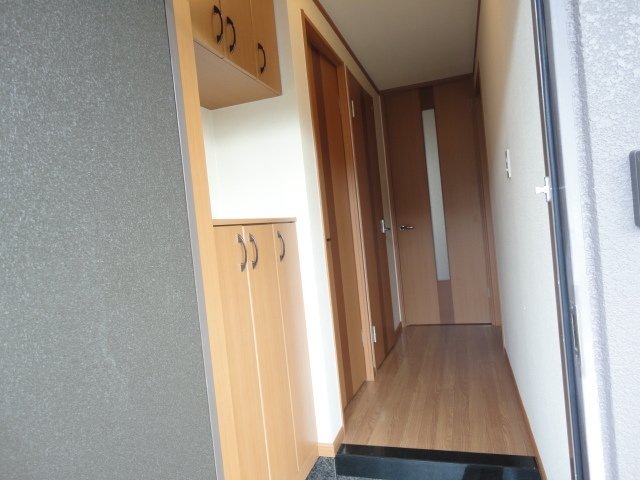 玄関　玄関と廊下