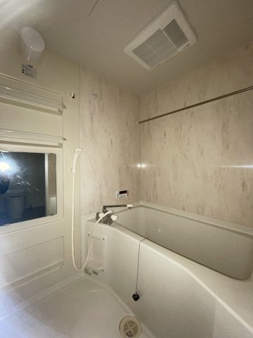 バス・シャワールーム　モンサンミッシェル北浜　バスルーム