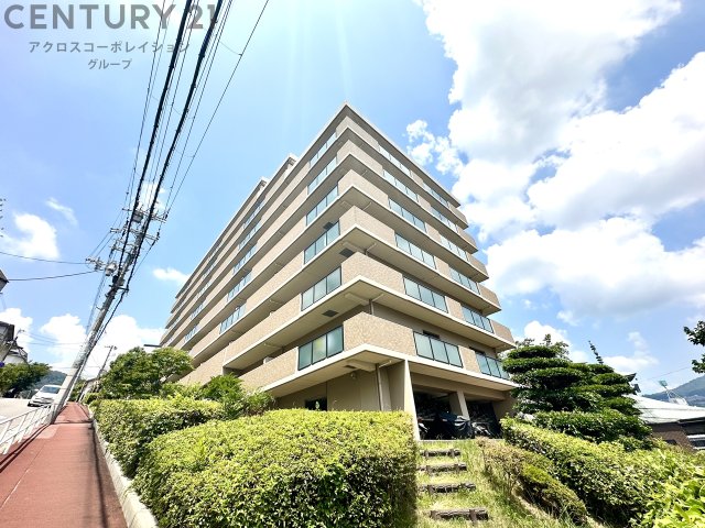 建物外観　エレベータ付きで高層階でも便利！宅配BOXあり！