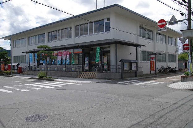 郵便局　篠山郵便局（郵便局）まで1118m