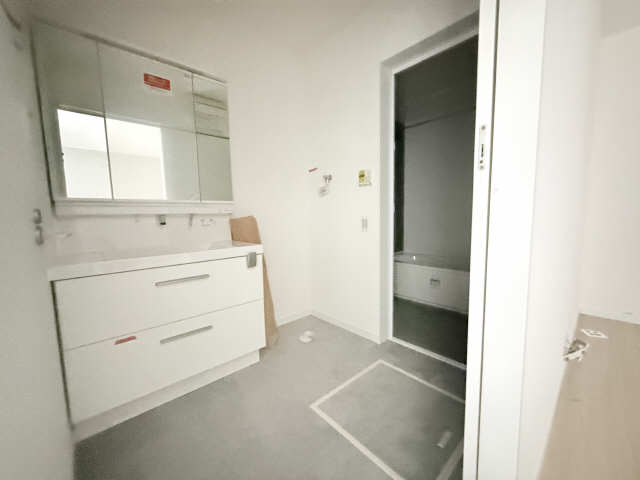 洗面設備　工事中状況写真