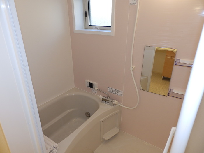 バス・シャワールーム　追焚き付お風呂　シャワー付