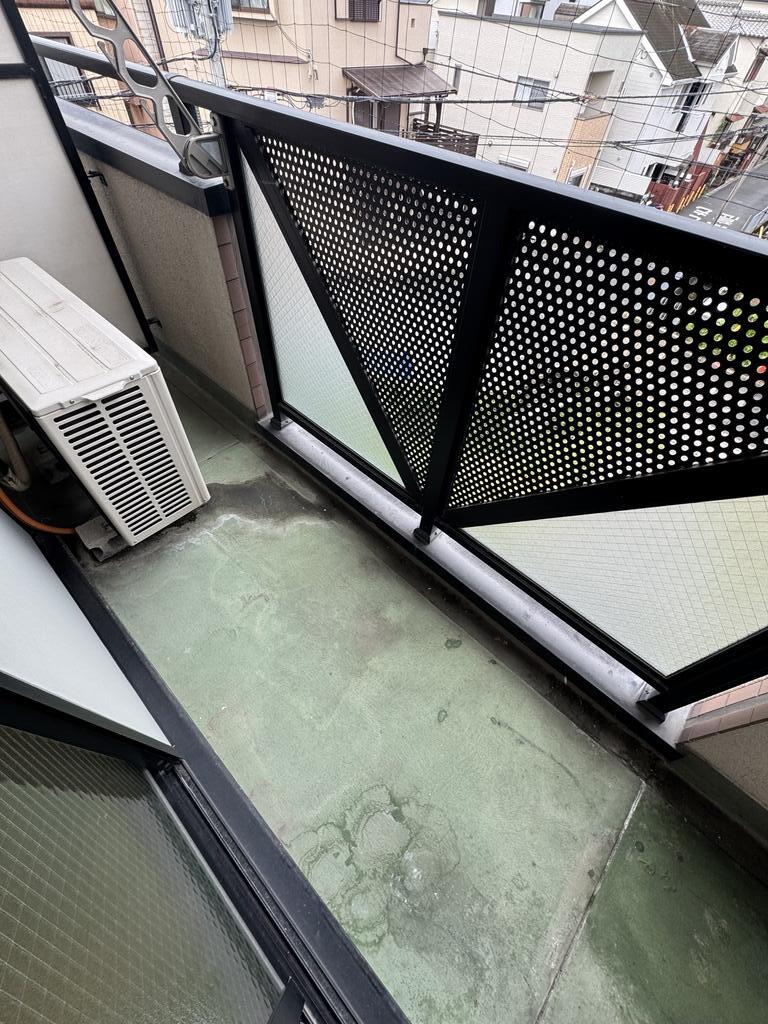 バルコニー　広々バルコニー