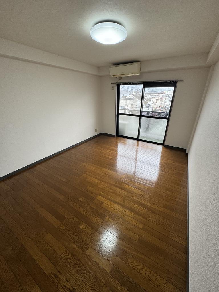 その他部屋・スペース　明るい洋室です