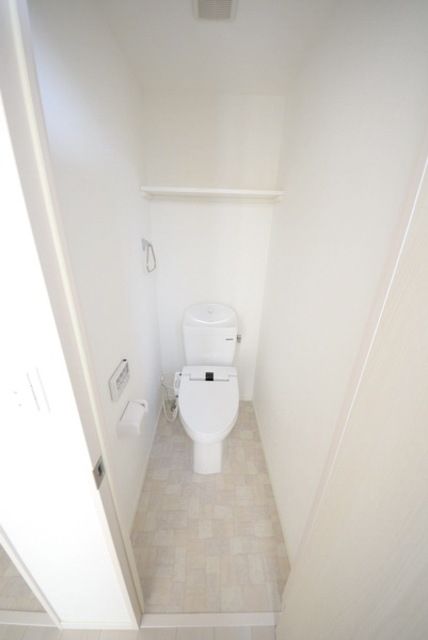 トイレ　★シャワートイレ★