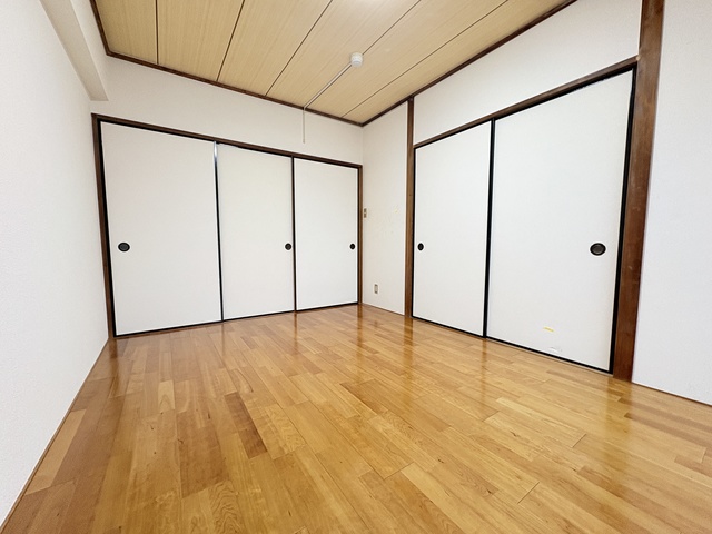 居室・リビング　明るく開放感のあるダイニングキッチンです♪