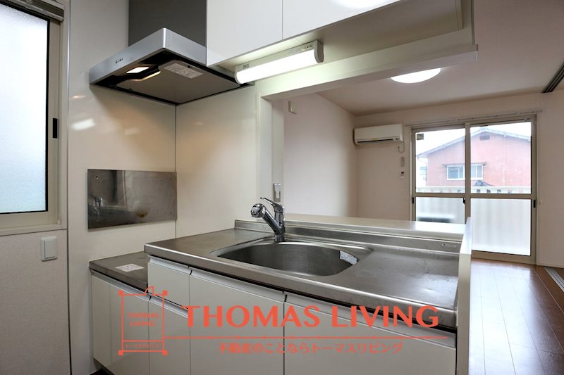 キッチン　写真準備中の為、参考写真になります。実際とは異なります。2階