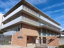 中学校　生駒市立生駒中学校（中学校）まで491m