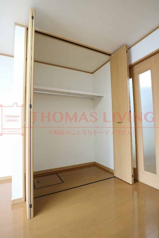収納　写真は別号室です。
