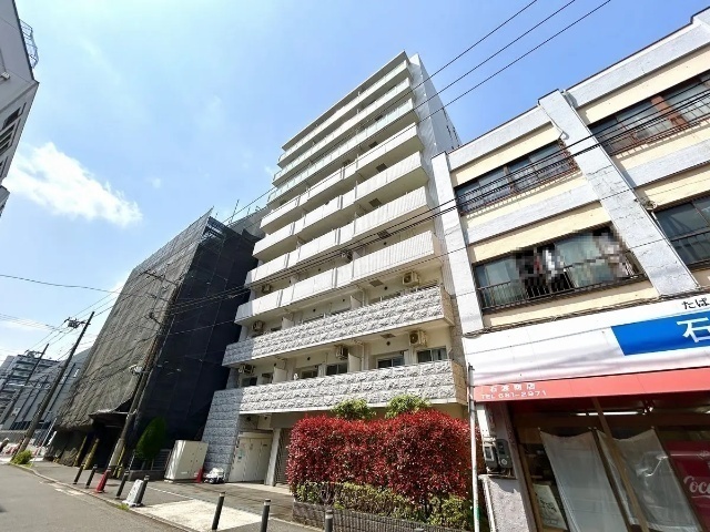 建物外観　オートロック完備