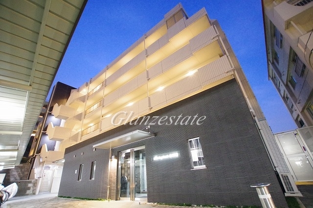 建物外観　☆存在感を放つ外観☆