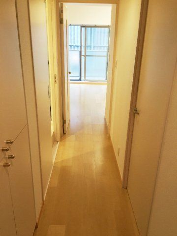 玄関　■モニタ付インターホン■ディンプルキー■2重鍵■ダウンライト