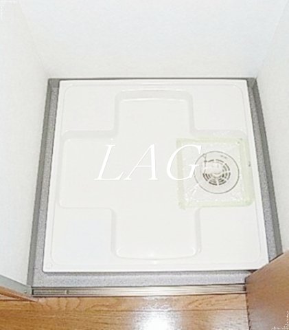 その他設備　室内洗濯機置き場になります。