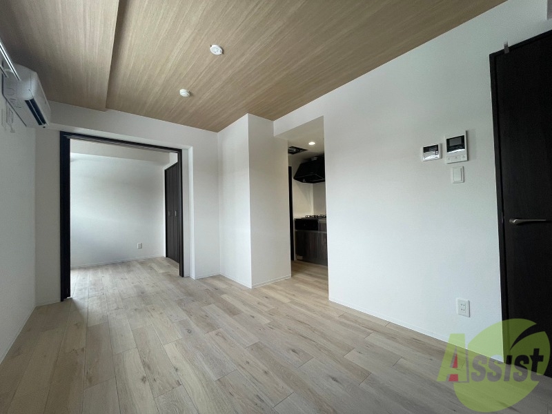 居室・リビング　広くてきれいなリビングです！快適に過ごせそうですね。