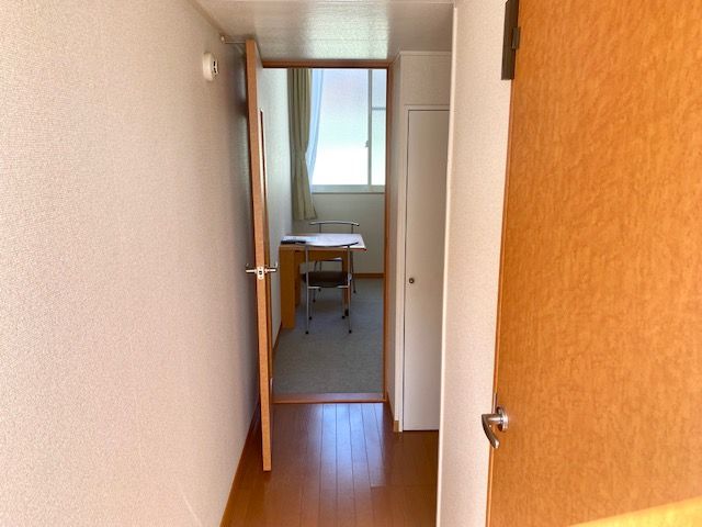 玄関　現況を優先