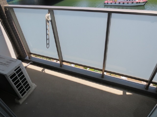 バルコニー　★洗濯物干しスペースも充分★