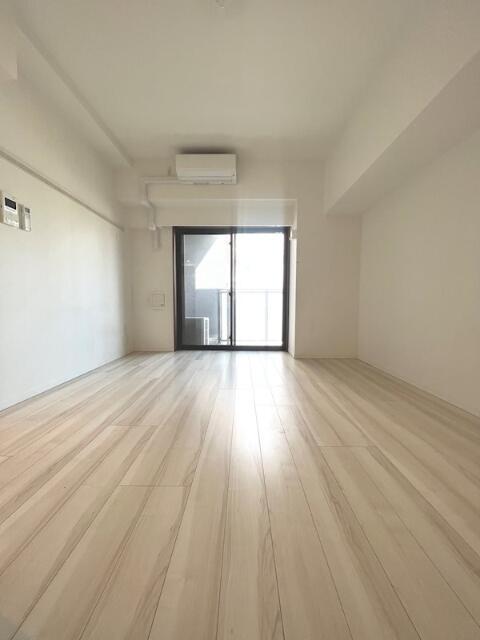 居室・リビング　フローリングのお部屋です