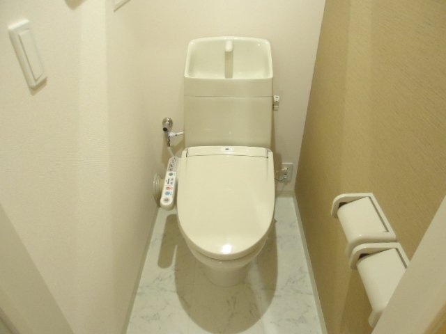 トイレ　シャワー付トイレ